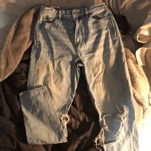 american eagle mom jeans